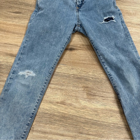 {preloved} Boy’s Distressed GAP Jeans - Picture 3 of 9